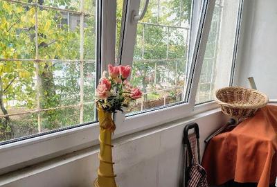 Garsoniera in zona Costin Georgian-metrou - 6