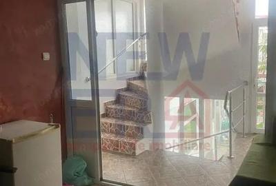 Casă cu 24 camere cu Canalizare în Limanu