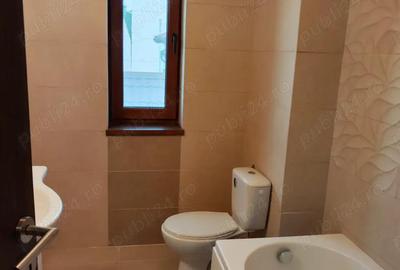 Casă cu 6 camere cu Teren 230 Mp în Titulescu - 15