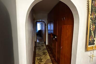 Apartament cu 3 camere decomandat, zona Frumoasa - 2