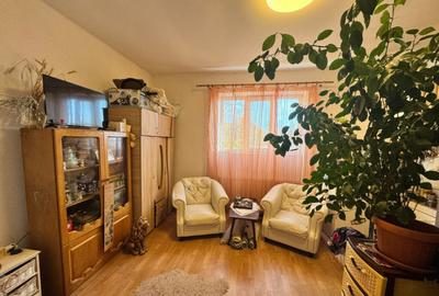 Garsoniera spa?ioasa ?i luminoasa, ideala pentru locui - 1