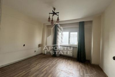 Apartament cu 3 camere decomandat în Spitalul Județean - 5