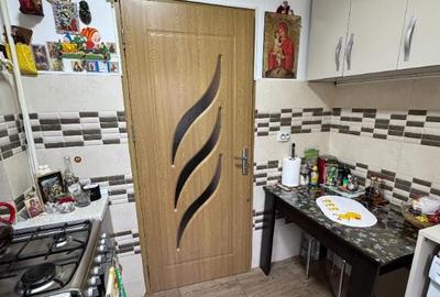 Vand apartament cu 2 camere decomandat - 10