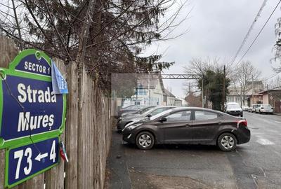 Teren intravilan de 433 mp, în 1 Mai - 7