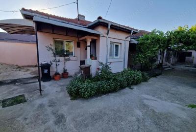 Casă cu 3 camere cu Teren 344 Mp în Central - 2