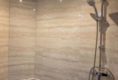 Casă cu 3 camere cu Teren 1171 Mp în Central - 1