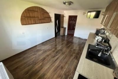 Apartament cu 3 camere si living, in suprafata 76 mp, zona Armatura din Zalau - 2