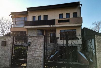 Vilă spațioasă cu 8 camere, Grădiște - 24