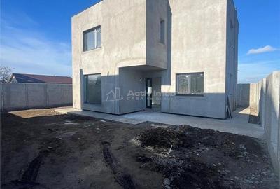 Casă cu 3 camere în Costi - 1