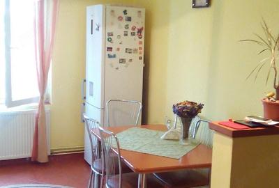Apartament cu 2 camere decomandat în Tudor - 2