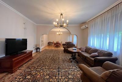 Apartament cu 3 camere în Punctele Cardinale - 1