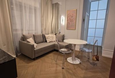 Vanzare 3 camere renovat complet dublu acces Brezoianu si Cismigiu - 2