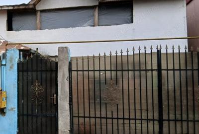 Vand casa curte - 4