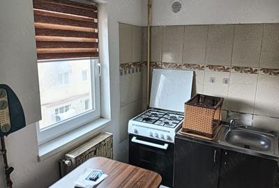 Garsonieră decomandată în Central - 2