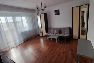 Apartament cu 3 camere decomandat în Tineretului - 2