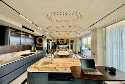 SUPERB/ PENTHOUSE MOBILAT SI UTILAT/ 3 PARCARI/ TERASA 70 mp - 53