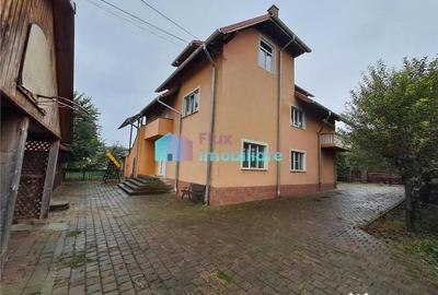 Casă cu 11 camere cu Teren 1200 Mp în Ițcani - 13