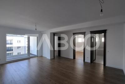 Apartament cu 3 camere decomandat în Piața Cluj