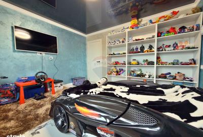 Casă cu 5 camere cu Teren 382 Mp în Zimandu Nou - 1