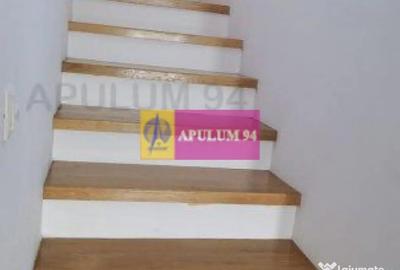 Casă cu 3 camere cu Teren 727 Mp în Poiana - 1