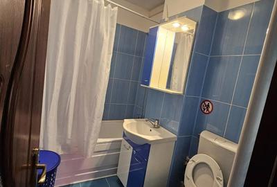 Apartament cu 2 camere decomandat în Titan