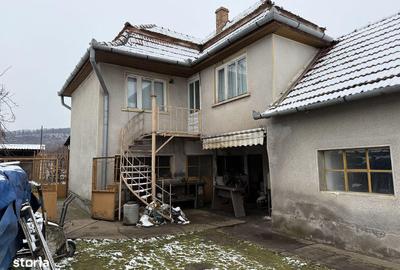 Casă cu 4 camere în Urvind - 1