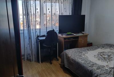 Apartament cu 2 camere decomandat în 1 Mai - 5