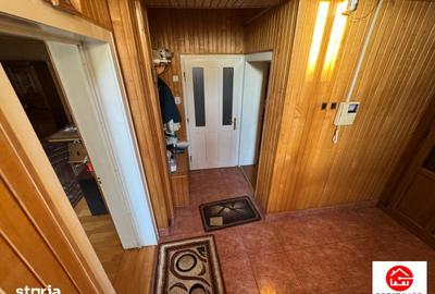 Casă cu 6 camere cu Teren 1495 Mp în Sâncraiu de Mureș