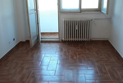 Garsonieră decomandată, mobilată în Est - 1