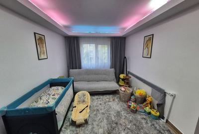 Ap decomandat 4 camere , 2 bai si 2 balcoane-zona Colentina bloc 1986 - 8