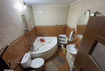 Apartament cu 3 camere decomandat în Central - 4