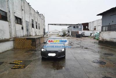 Spațiu comercial, de 500 mp, în Central