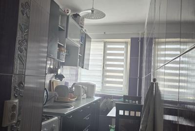 Apartament cu 2 camere semidecomandat în Craiovița Nouă - 2