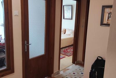 Apartament cu 3 camere decomandat, mobilat în Boema - 2