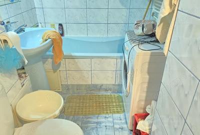 Apartament cu 3 camere semidecomandat în Micro 15 - 8