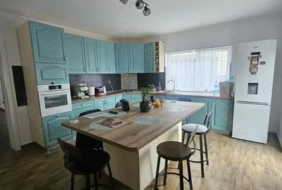 De vanzare Vila individuala P+1+pod + garaj + curte amenajata, in Bragadiru intrare sector 5 De vanzare Vila individuala P+1+pod + garaj + curte amenajata, in Bragadiru intrare sector 5 - 5