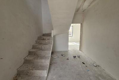 Duplex cu 4 camere cu Canalizare în Valu lui Traian - 7