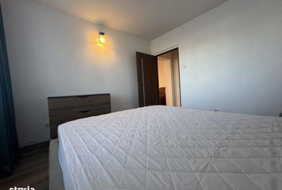Apartament cu 2 camere semidecomandat în Podul de Piatră