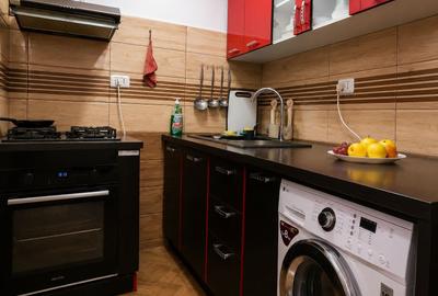 Apartament cu 3 camere semidecomandat în Big