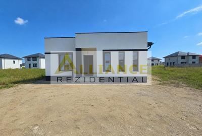Casă cu 4 camere cu Canalizare în Berceni
