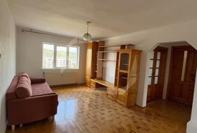 Apartament cu 4 camere semidecomandat, mobilat în Mănăștur