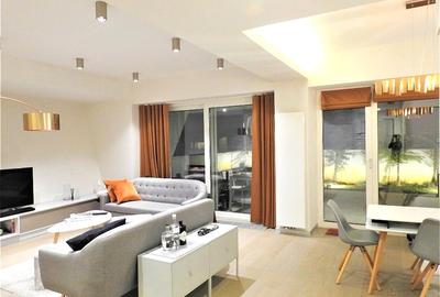 Apartament cu 3 camere decomandat, mobilat în Iancu Nicolae