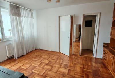 Apartament cu 2 camere semidecomandat în Țiglina 3