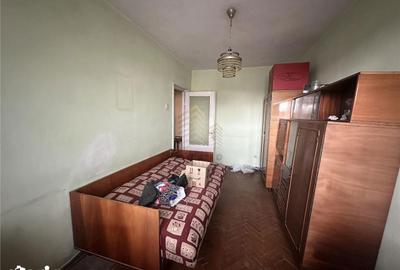 Apartament cu 3 camere decomandat în Independenței - 1