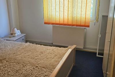 Apartament cu 3 camere decomandat în Platoul Izvor