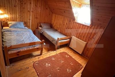 Casă individuală cu 10 camere cu Garaj în Gura Văii - 16