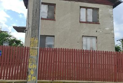 Casă cu Teren 505 Mp în Central