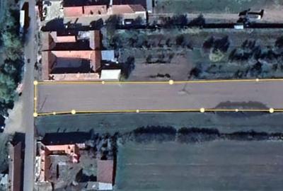 Teren de 4500 mp, în Iablanița