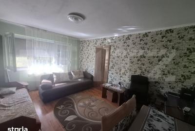 Apartament cu 2 camere semidecomandat în Micro 15
