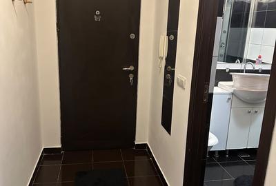 Apartament cu 3 camere decomandat în Bucureștii Noi